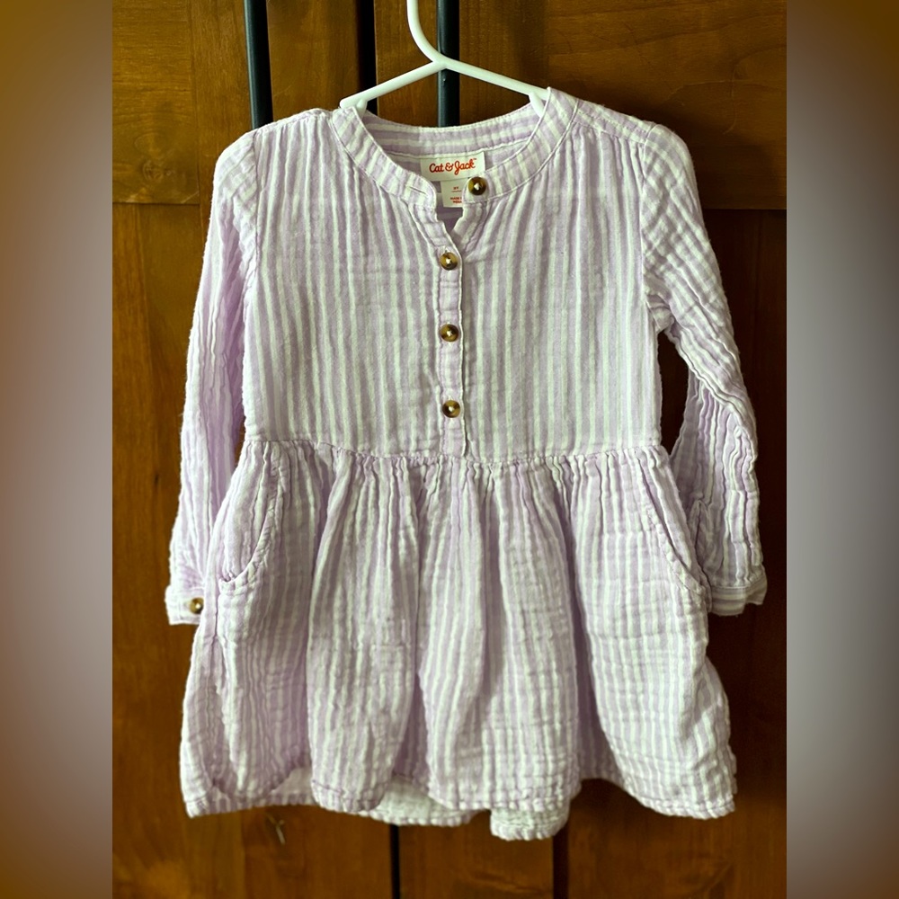 Adorable toddler dresses, great for Spring & Fall.